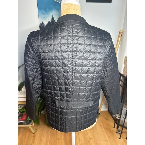 Athleta Black Quilted Bomber Jacket Recycled Grandview Shortie size S gorpcore - Picture 4 of 7